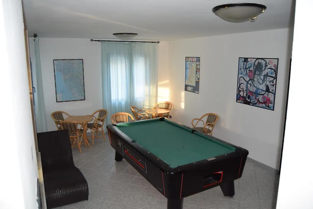 الشقق الفندقية تيرّينْيافي  Orchidea Marina 2*, تيرّينْيا إيطاليا